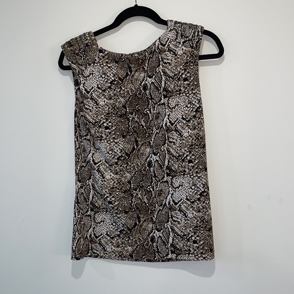 NWT Kenneth Cole Top - Picture 3 of 6